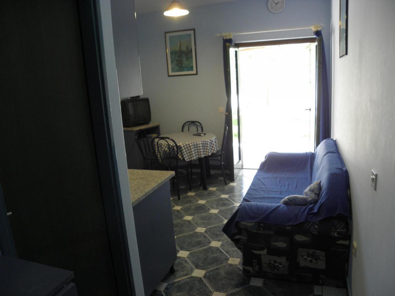 Apartments Brane - 180M To The Sea Vrsi Exterior foto